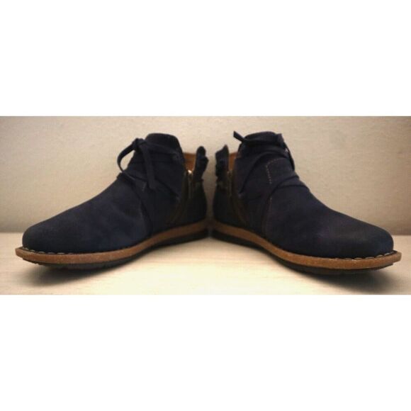 Børn BR0013634 Women's Sz 7M Navy Distressed Leather Tarkiln Ankle Booties - Picture 2 of 9